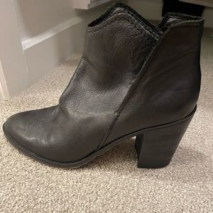 Dolce Vita booties